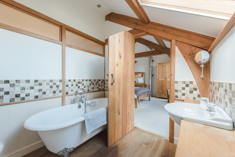 Widecombe Cottage Bathroom